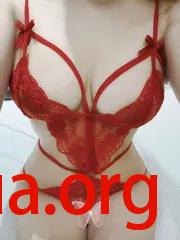 肥臀大奶健身妹