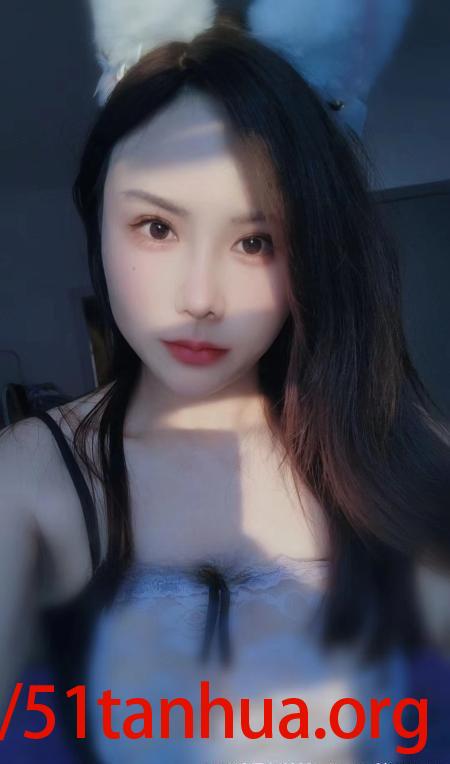 颜值身材不错的小姐姐