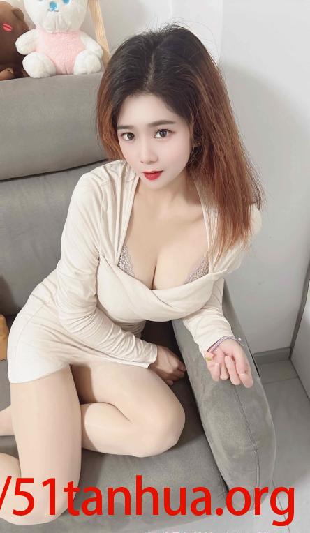 襄阳风骚大胸妹