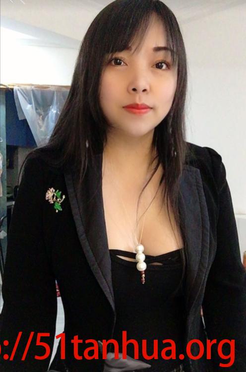 三峡广场小姐姐